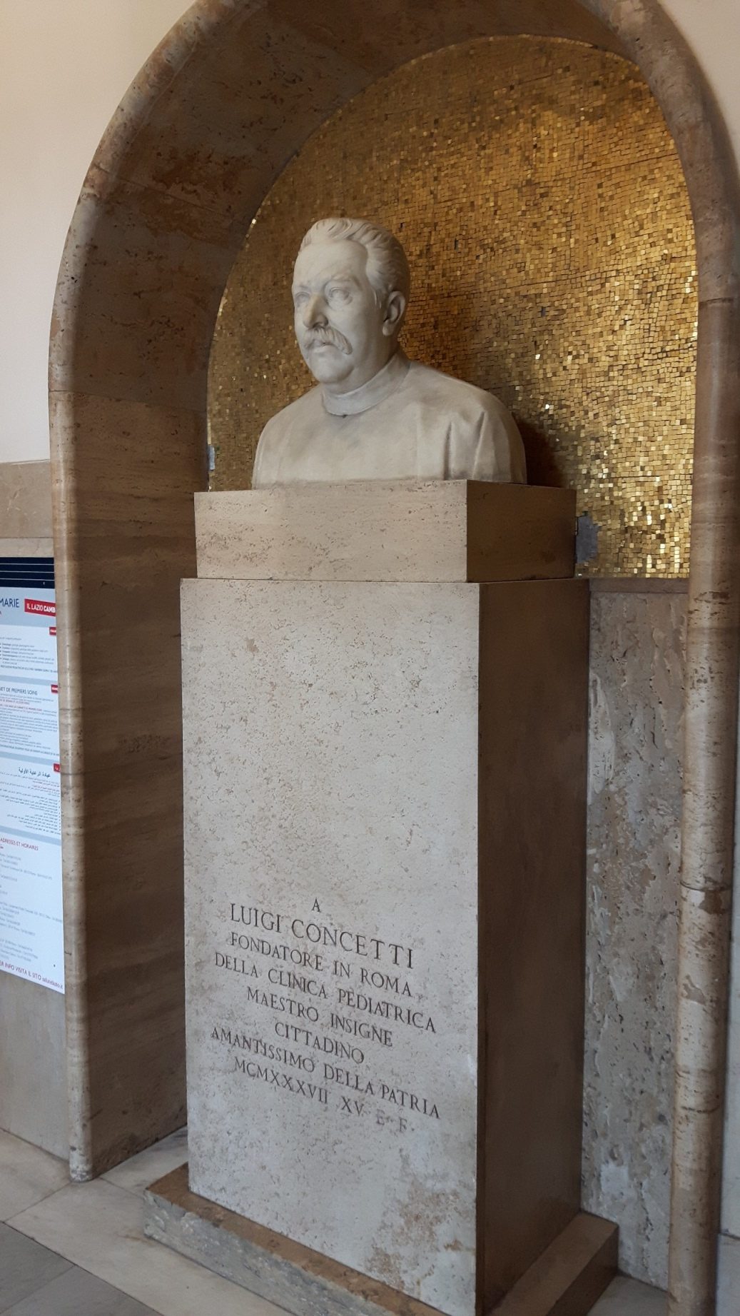 Luigi Concetti's monument, Policlinico Umberto I, Rome - 01.jpg